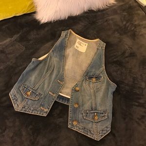 American Eagle Denim vest